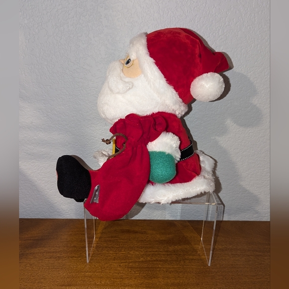 2018 HALLMARK  HOLIDAYS TALKING SANTA PLUSH CHRISTMAS 12” INCHES - Picture 5 of 6